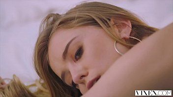 play Blondina Model combined with a true dick futacios