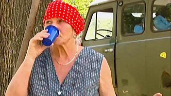 play Babuta penetrated the car with which she was brought