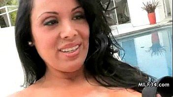 play منع الصور في رأسه عندما أطلق النار عليها وأخذ وقته مرة أخرى