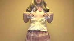 Reproduzir Sessão íntima de crossdressing japonês de Rina