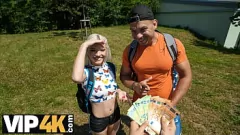 Abspielen Geile MILF Zazie Skymms Prag -Abenteuer endet in Cuckold Cock Ride