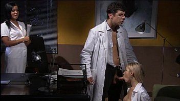 play The secretary catches her doctor when she fucks her nurse